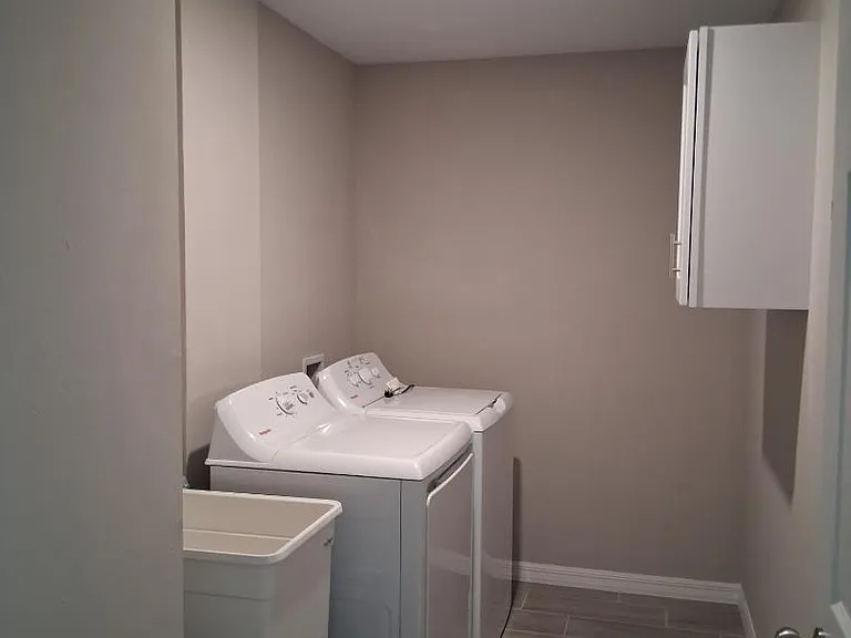 Unit Photo