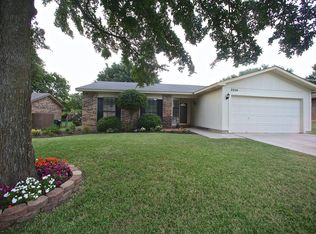 2204 Laurel St, Denton, TX 76205