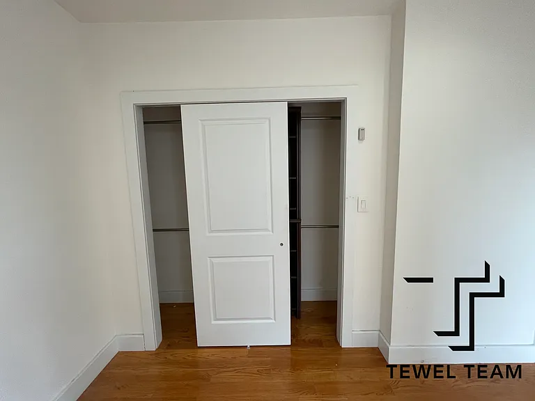 301 W 121st St #3BB — Photo 5