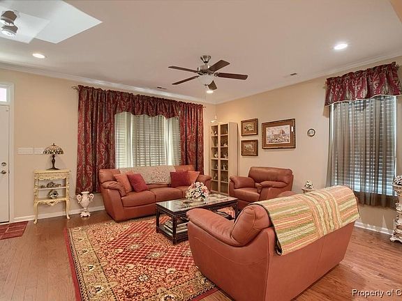 5th image of 4060 Prospect St