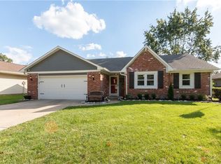 1347 Old Hickory Dr, Greenwood, IN 46142