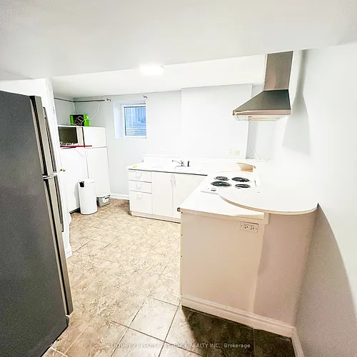 41 Coomer Cres Photo 1