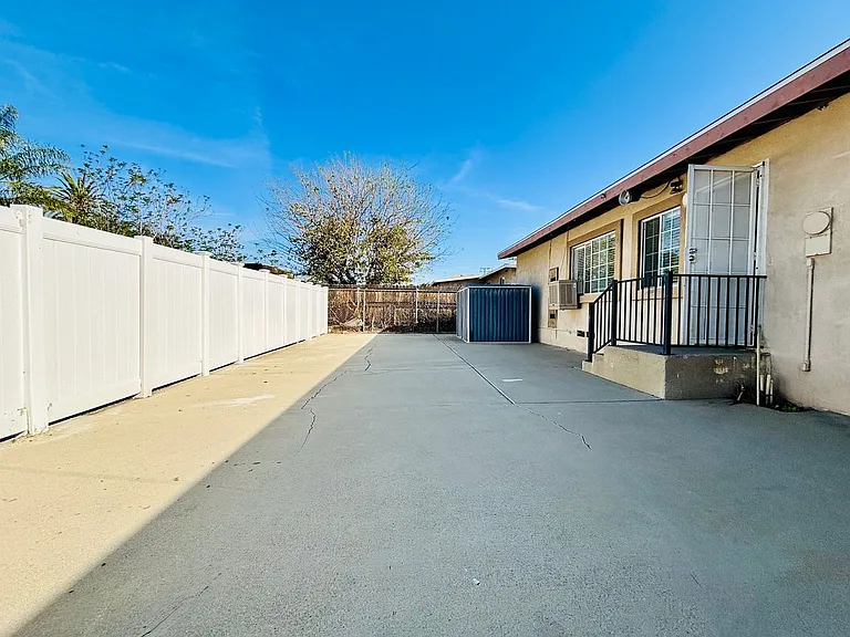 7760 Aspen Ave — Photo 11
