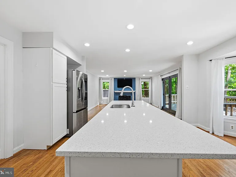 5610 Cavalier Woods Ln — Photo 15