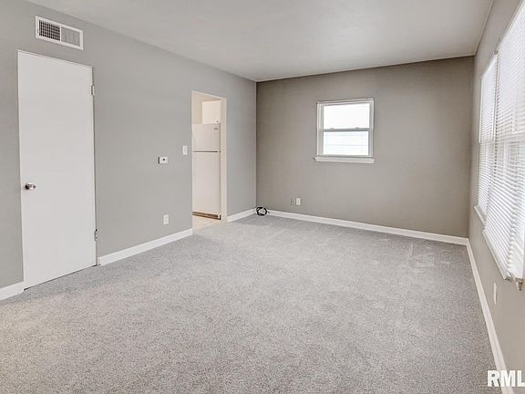 5th image of 915 43rd Ave