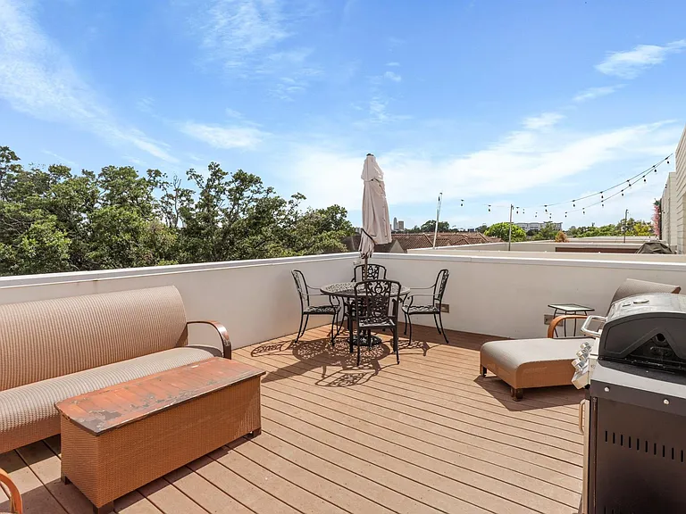 4302 Rose St — Photo 24