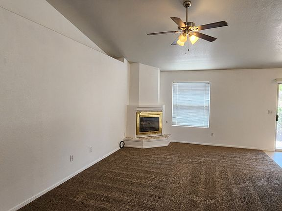 3rd image of 3682 Malachite Ave