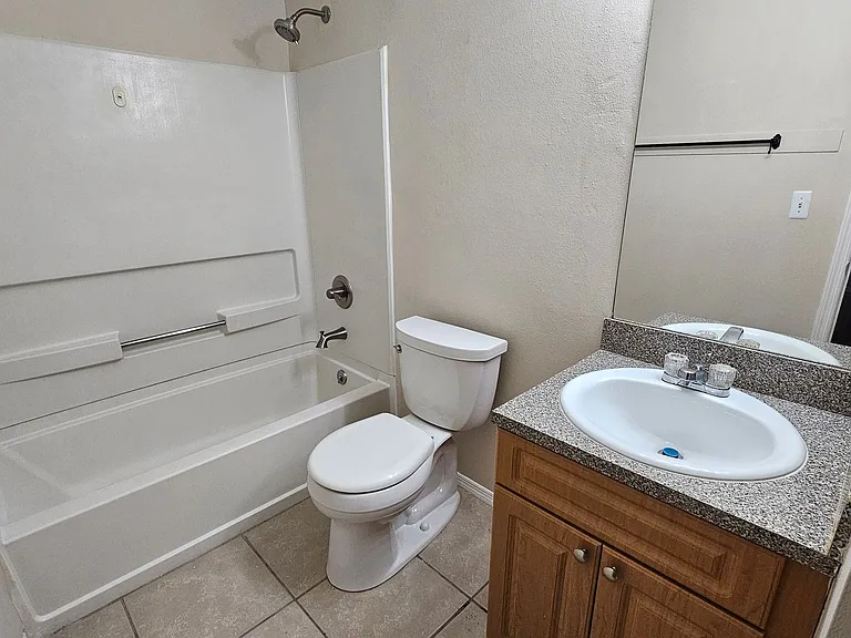 3651 N Goldenrod Rd #A103 — Photo 10