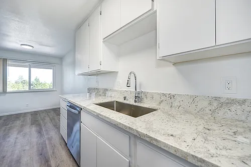 109 Lincoln Way #D Photo 1