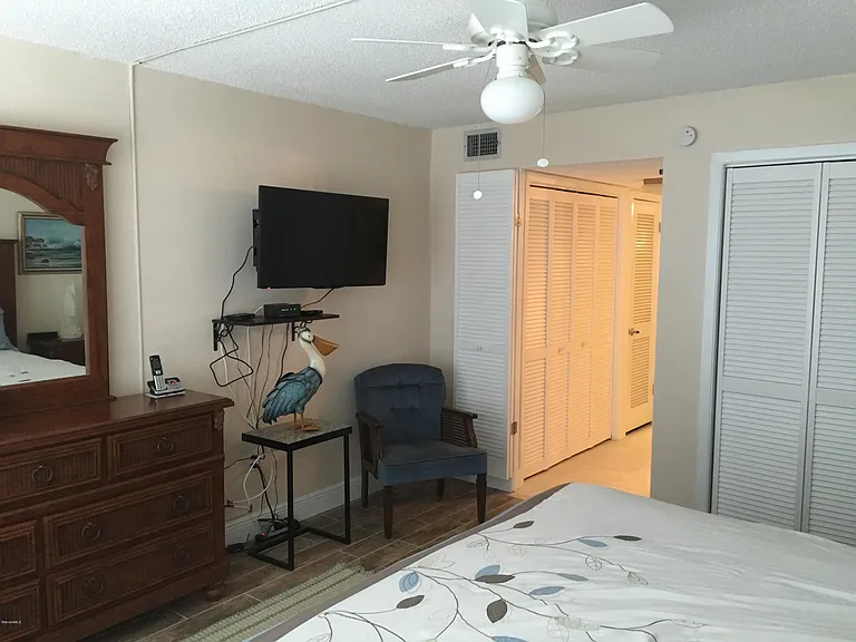5 Sunflower St #10 — Photo 16