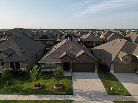 2nd image of 310 Hollow Branch Dr