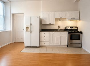 1901 E Lombard St #2, Baltimore, MD 21231