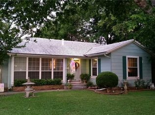 635 Pecan Ave, Wills Point, TX 75169