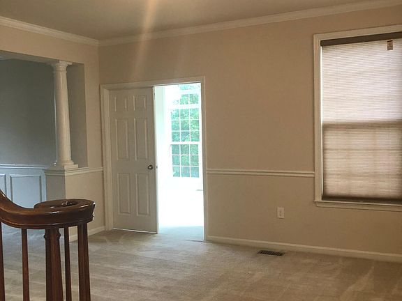 5th image of 3284 Sutherland Ct
