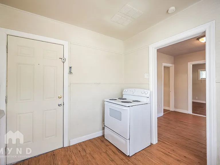 1322 Verbena St — Photo 12