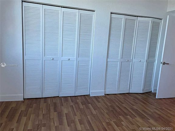 4th image of 7501 E Treasure Dr APT 4N
