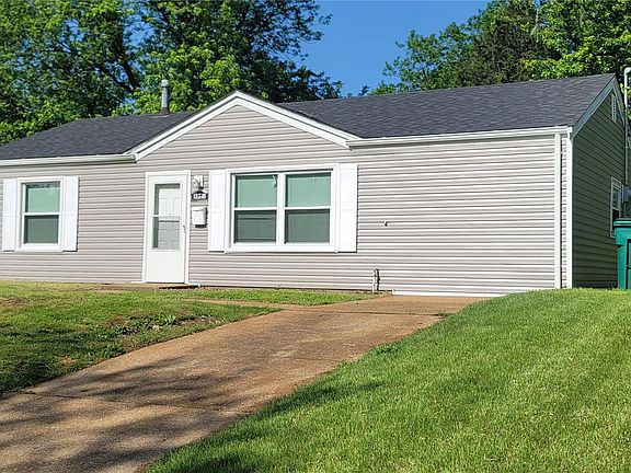 2nd image of 9871 Vickie Pl