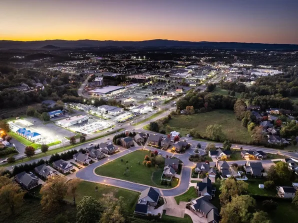 2340 Alston Cir, Harrisonburg, VA 22802