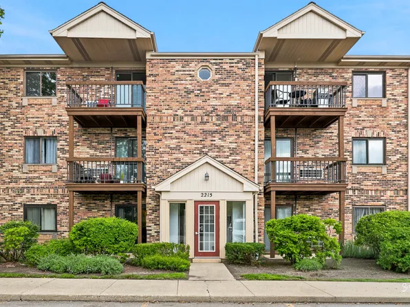 2215 W Nichols Rd #21F, Arlington Heights, IL 60004
