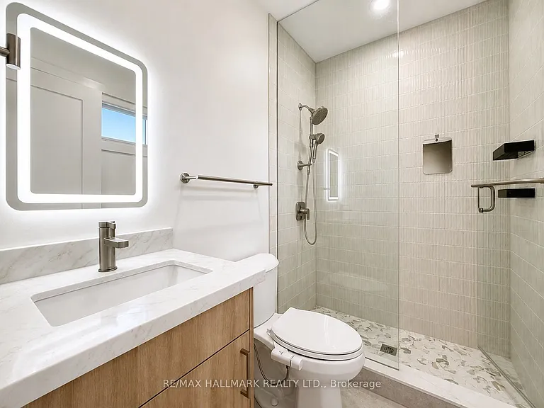72 Jones Ave #L — Photo 37