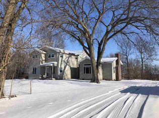 3050 Sand Rd, Erie, IL 61250