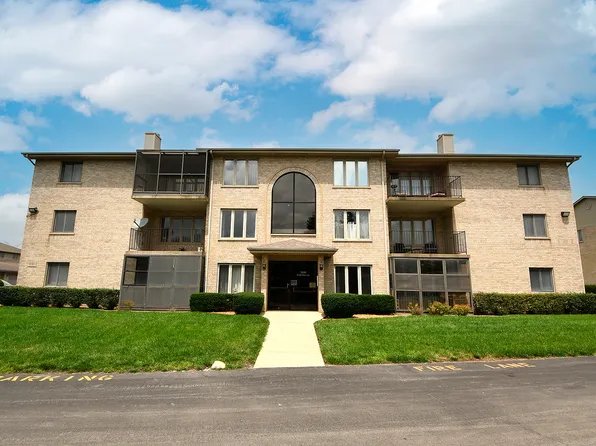 5030 Midlothian Tpke APT 102, Crestwood, IL 60418