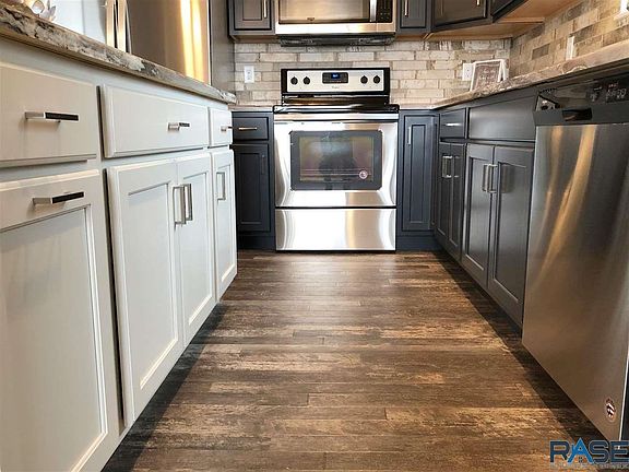 3rd image of 508 Marie Dr