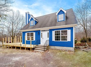 621 Country Place Dr, Tobyhanna, PA