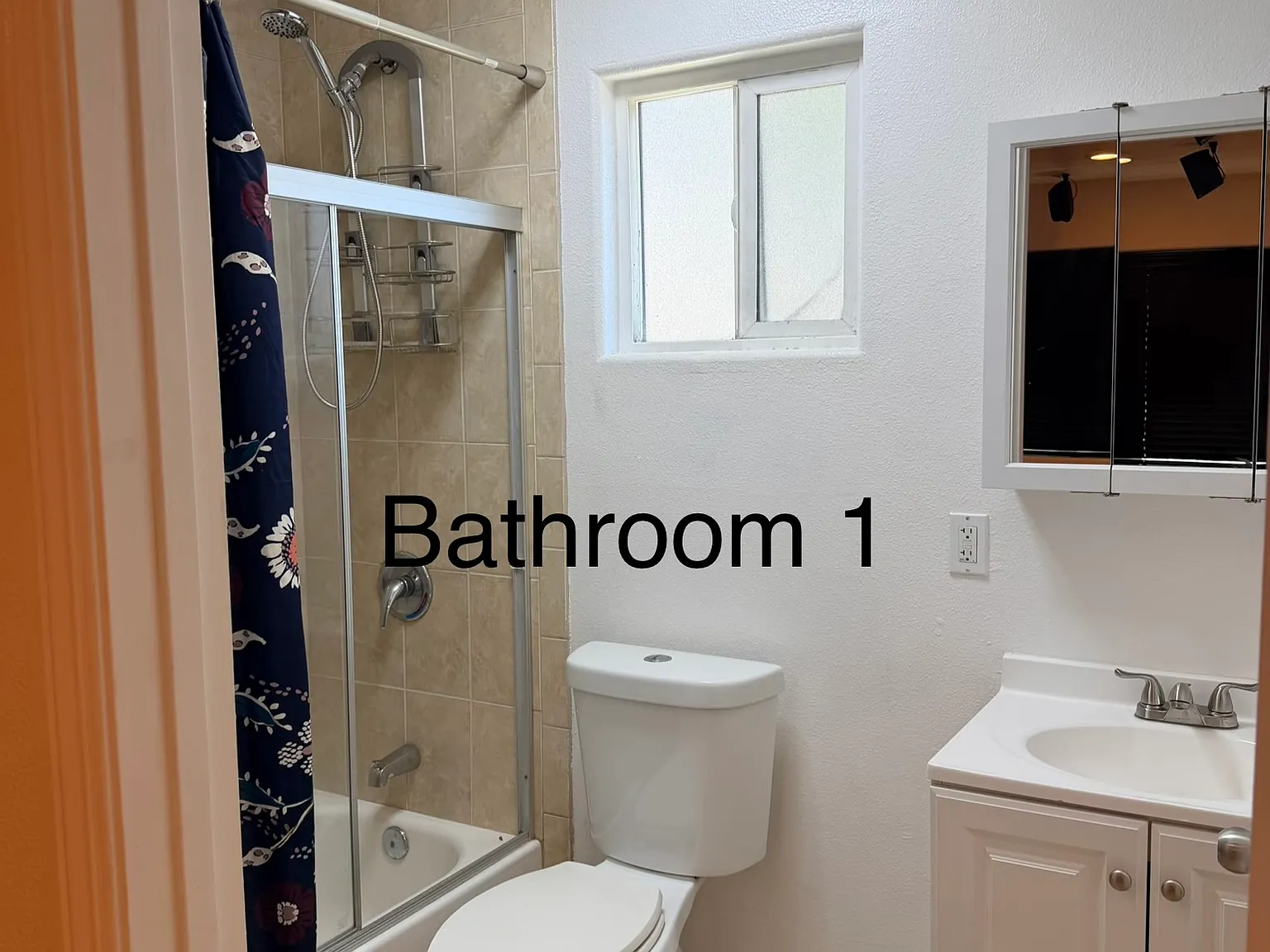 3 bed, 1250 sqft, $3,700 — Photo 3