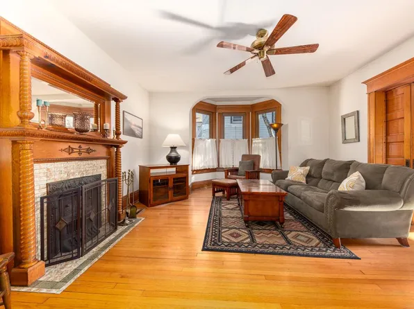 710 Arcadian AVENUE, Waukesha, WI 53186