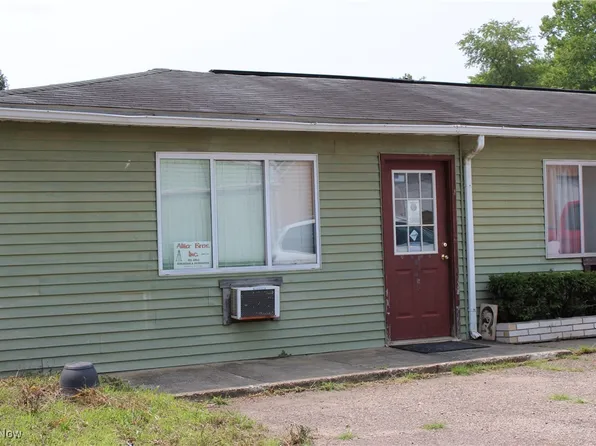 155 Walnut St, Corning, OH 43730