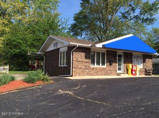 4891 Wil O Paw Dr, Coloma, MI 49038