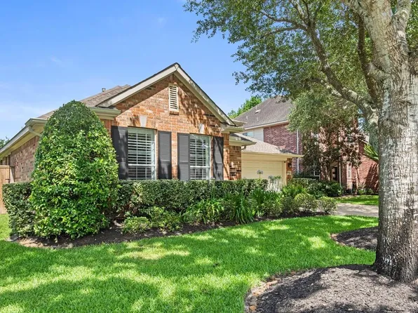 10614 Sterling Manor Dr, Spring, TX 77379