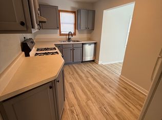 6480 11th St, Rockford, IL 61109