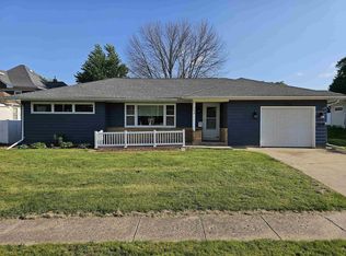 706 I Ave, Grundy Center, IA 50638