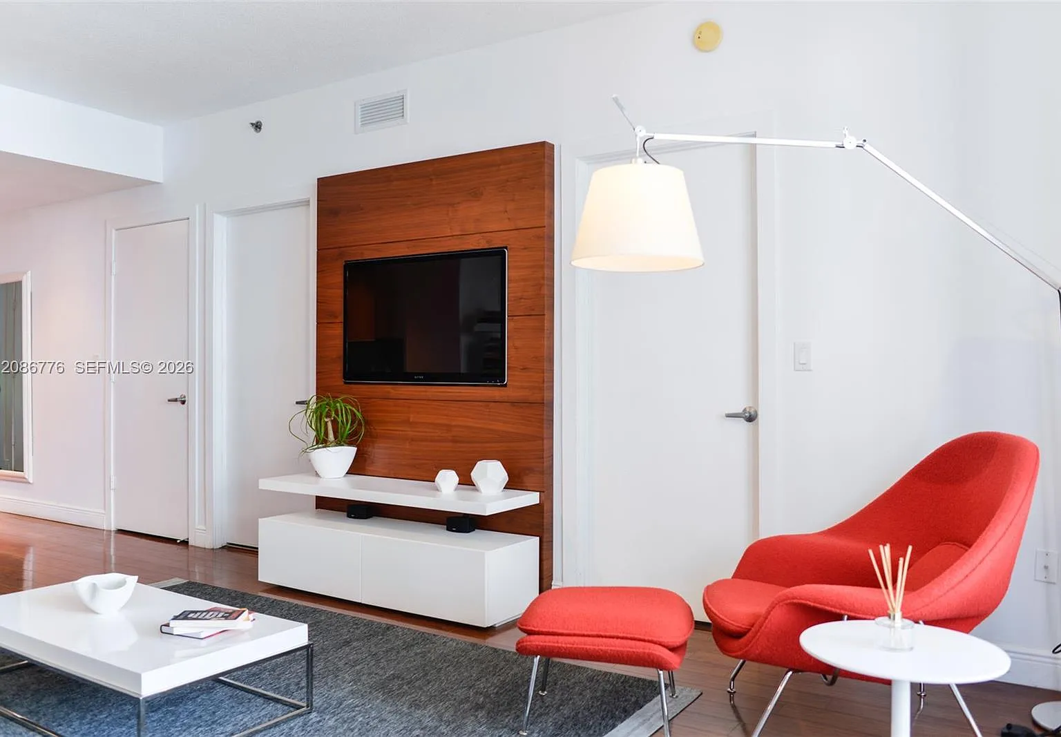 1060 Brickell Condo — Photo 4