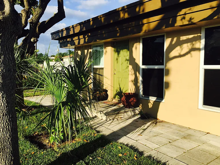 4300 N Ocean Dr #B — Photo 33