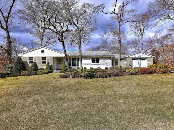 10 Hilltop Road, Hamden, CT 06514