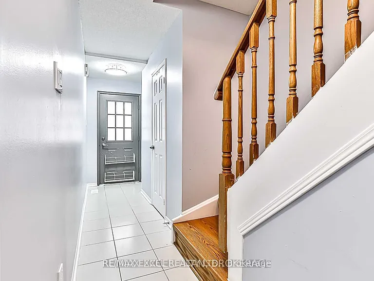 75 Hendon Rd — Photo 5