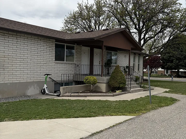84 E 9230 S — Photo 38