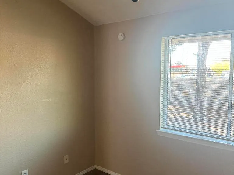 1924 Estrada Dr #1 — Photo 3