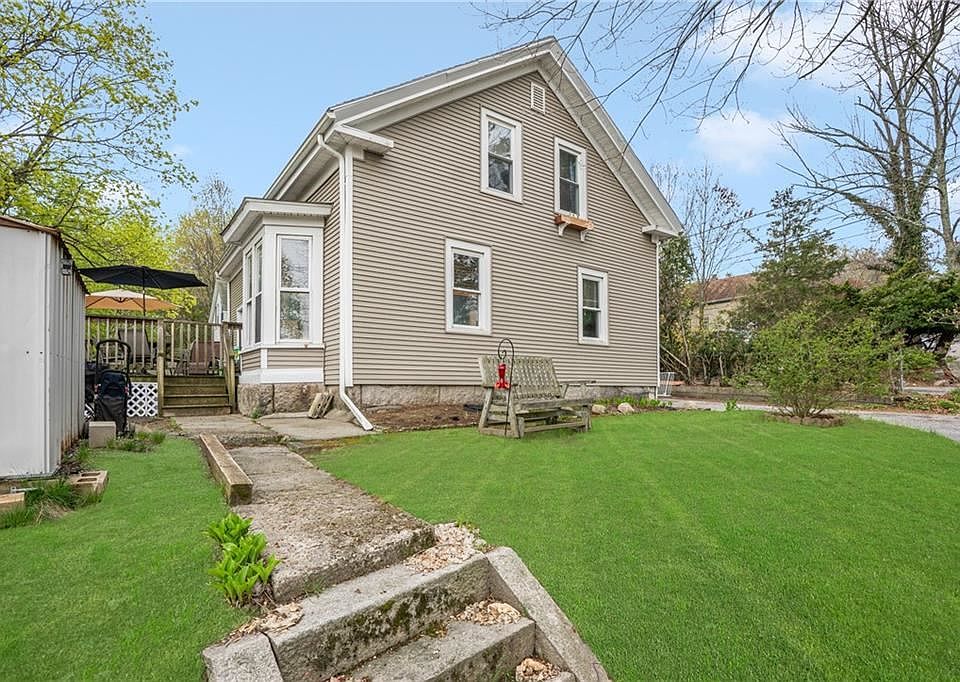 1st image of 124 Pine Hill Ave