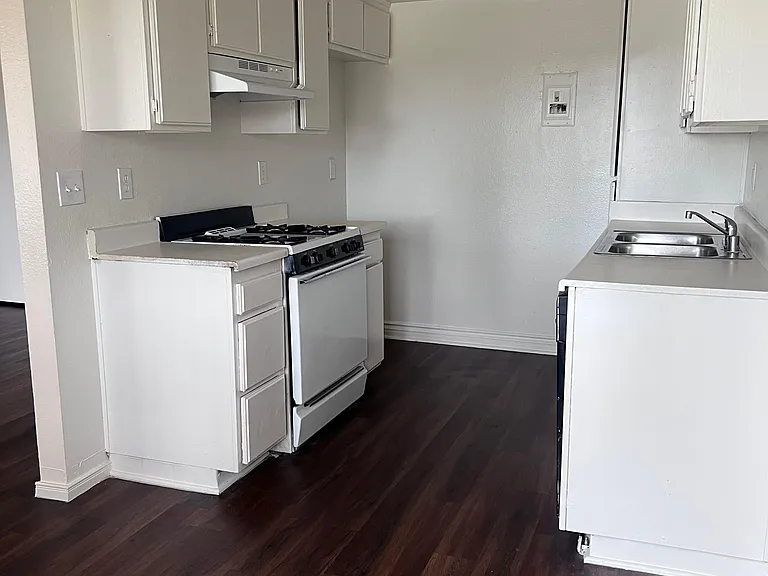 350-352 S Monte Vista St #352F — Photo 11