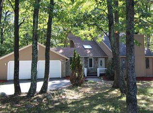 262 Mount Effort Dr, Effort, PA 18330