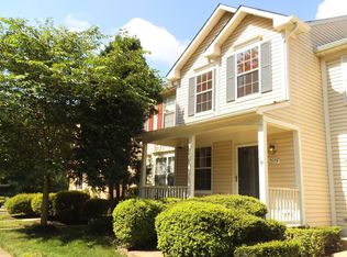 5689 White Dove Ln, Clifton, VA 20124