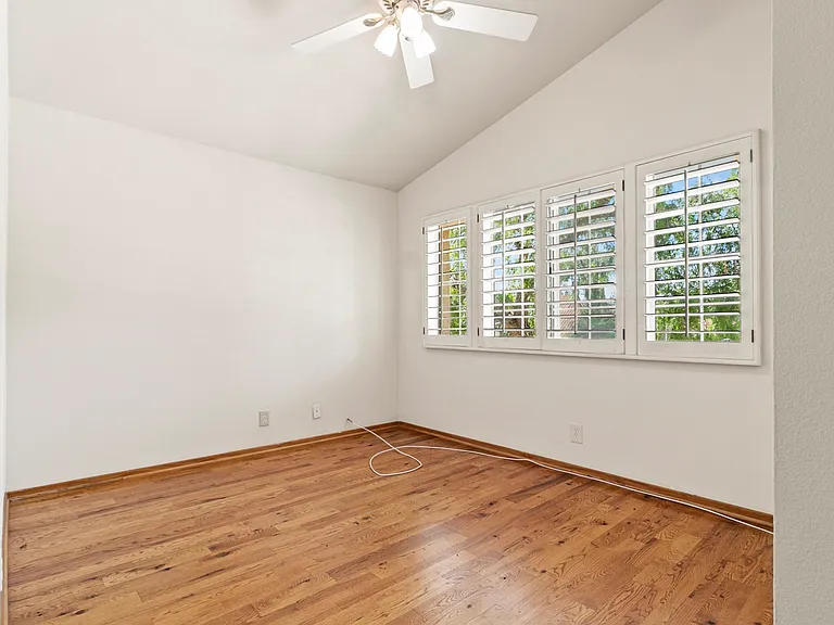 29346 Castle Rd — Photo 18