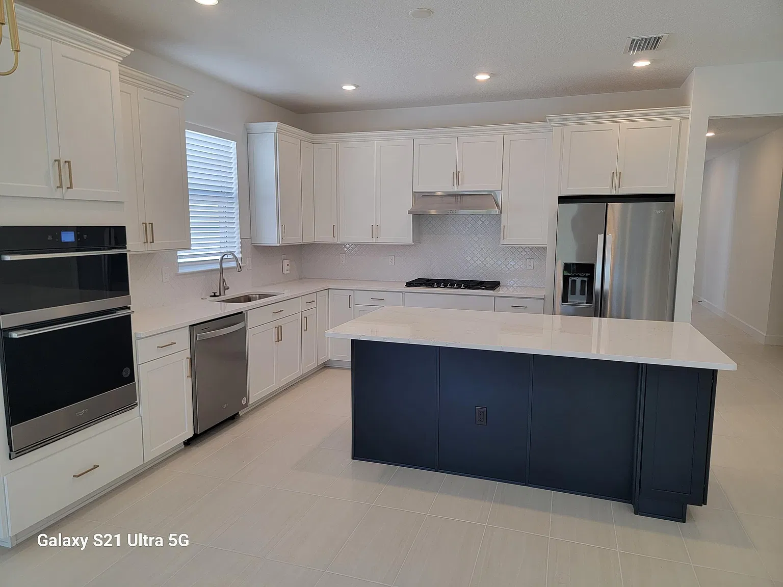 4 bed, 2.0 bath, 1850 sqft, $3,550 — Photo 3