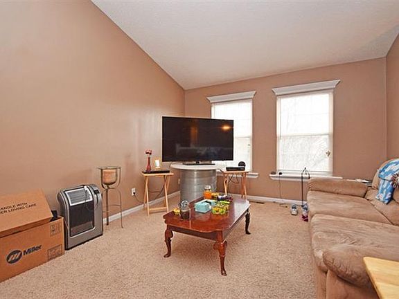 3rd image of 3650 Robinet Dr