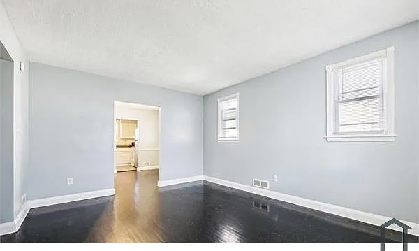 2 bed, $1,525 — Photo 3