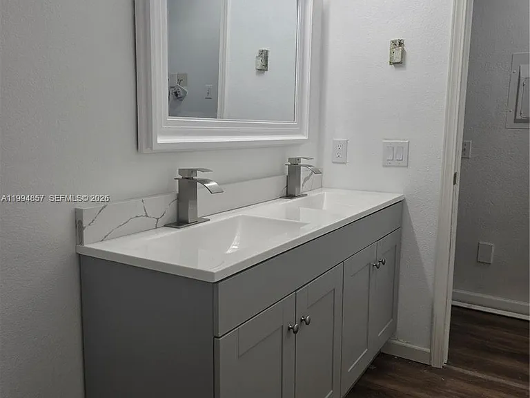 423 N 1st Ave #1 — Photo 7